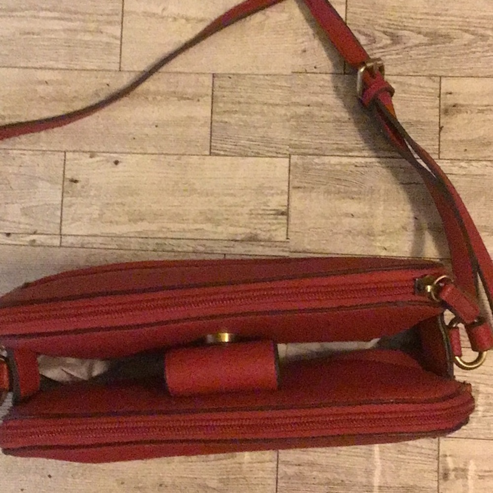 NWT St.John Bay Ruby Red SJB Norwich Crossbody Shoulder Bag - Picture 5 of 5